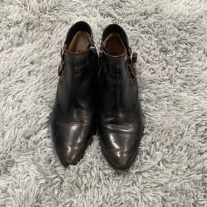 Frye Ray Three-Buckle Ankle Leather Boot Size 8